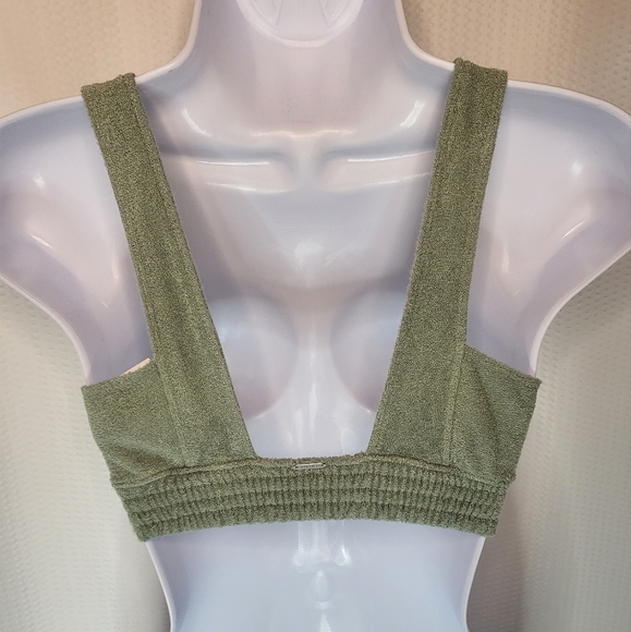 Abercrombie Intimates Gilly Hicks Sports Bra Size X-Small - Picture 2 of 5